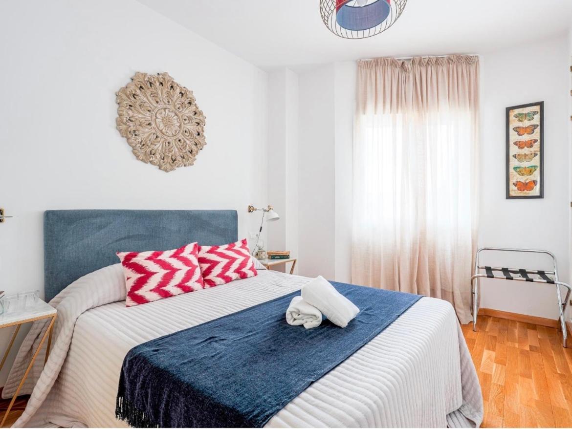 Exclusivo Duplex Con Terraza En Sevilla Luaran gambar