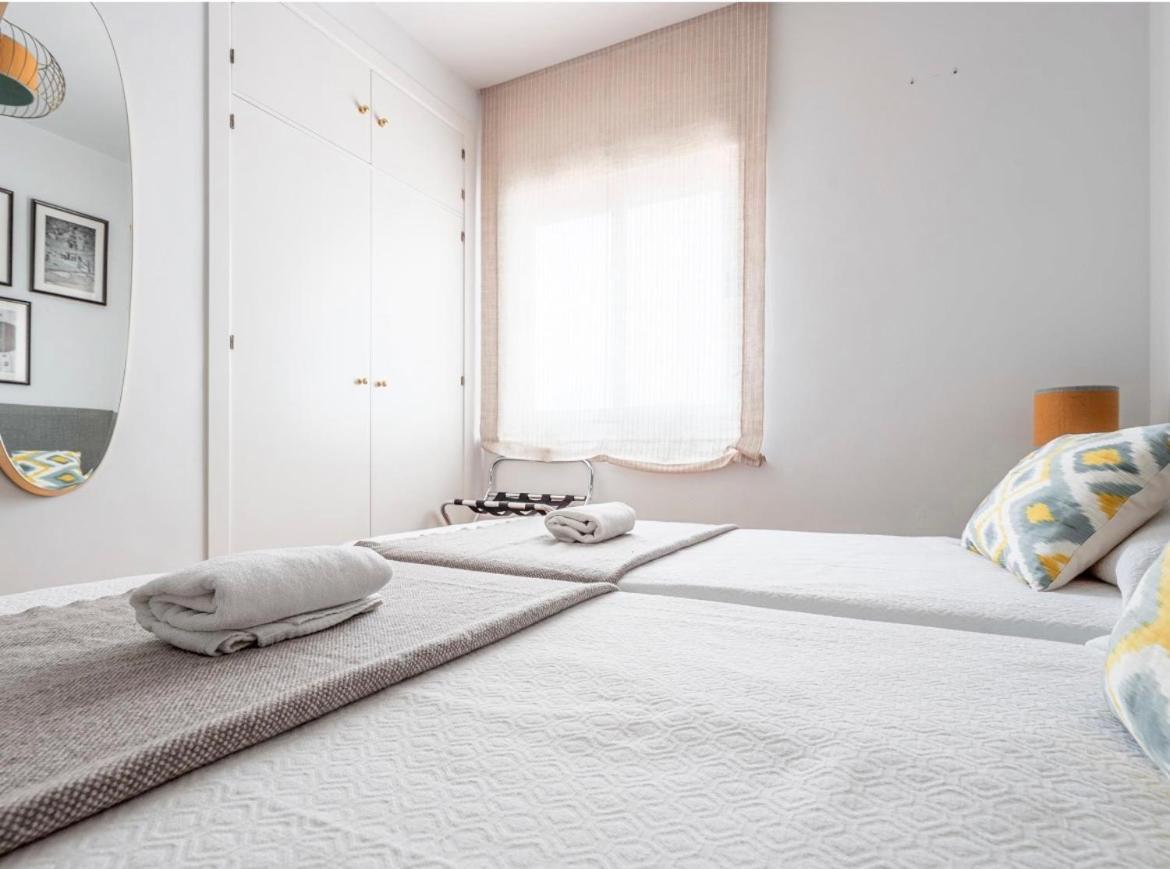 Exclusivo Duplex Con Terraza En Sevilla Luaran gambar