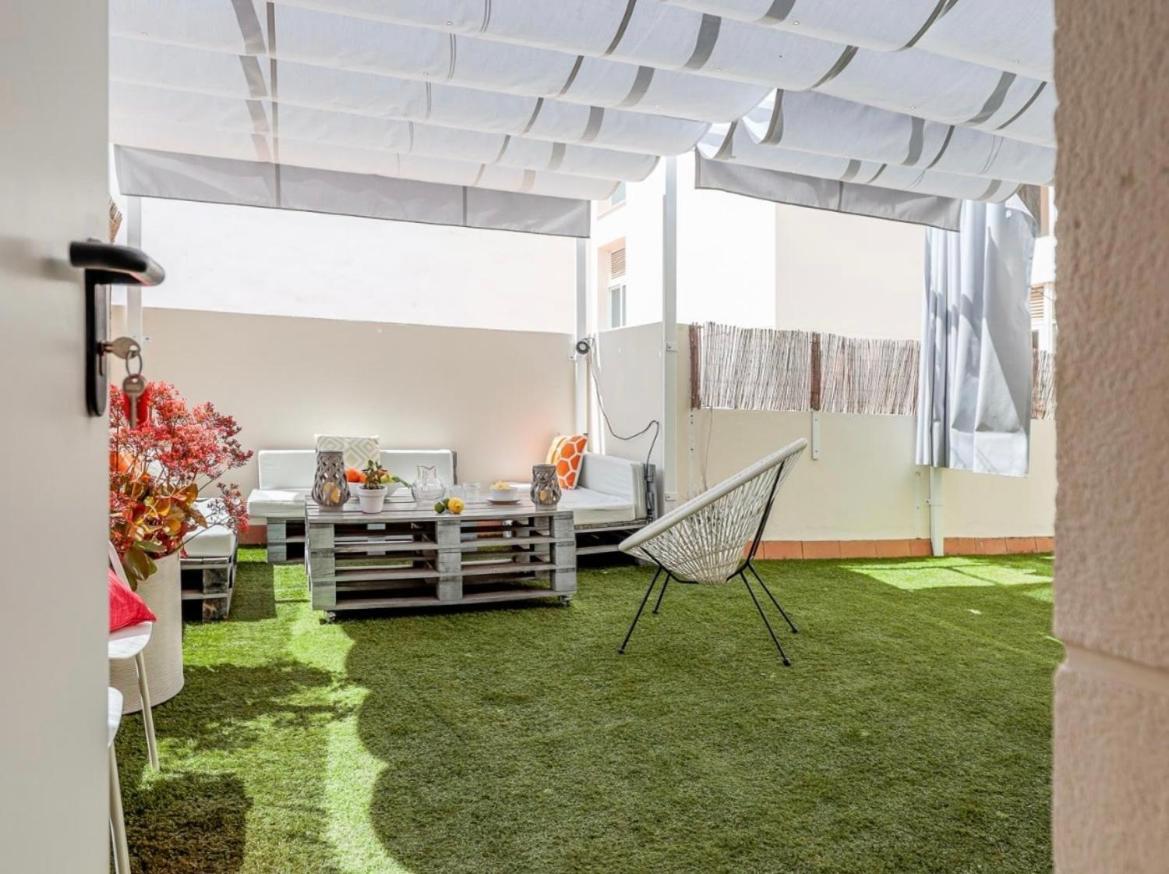 Exclusivo Duplex Con Terraza En Sevilla Luaran gambar